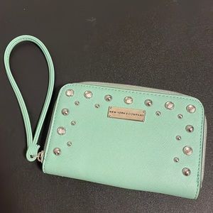 New York & Company wrist wallet w/ strap